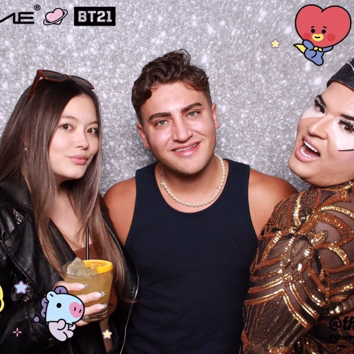 Influencer Events - Lucky Frog Photo Marketing 220518 220916 Influencer Event 220518_220916